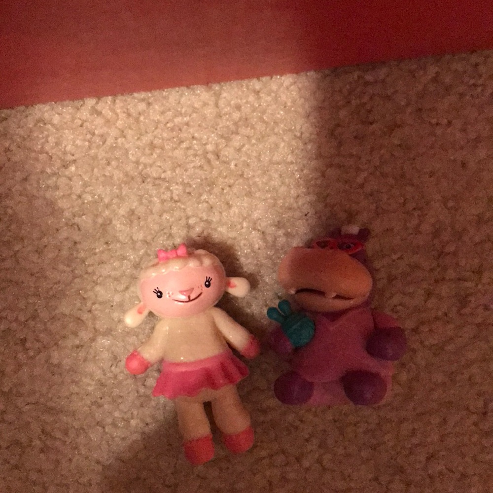 Doc mcstuffins toys